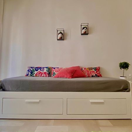 Guest House Service - Game Apartment Modugno Exterior photo