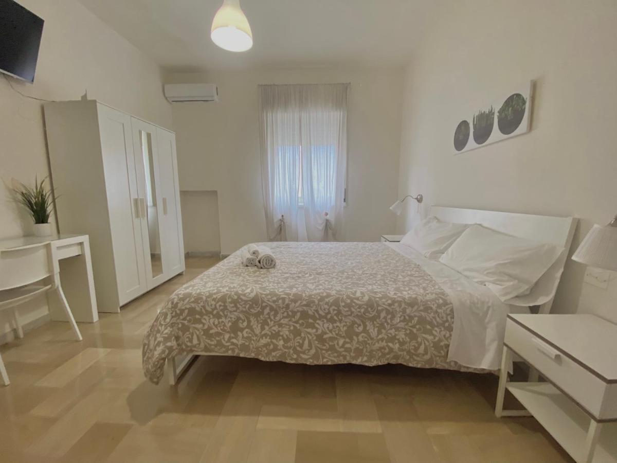 Guest House Service - Game Apartment Modugno Exterior photo